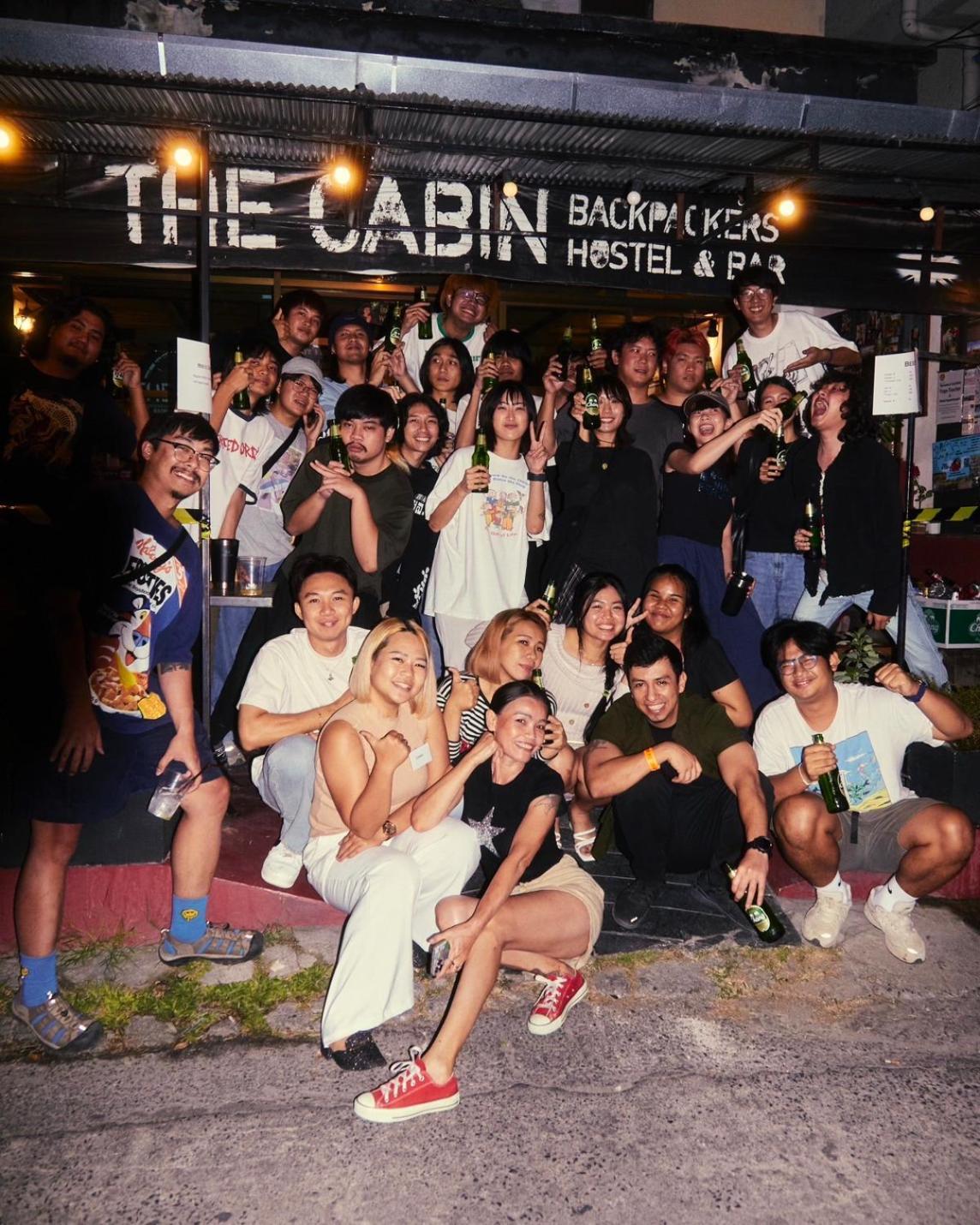 The Cabin Backpackers Hostel & Bar Чиангмай Экстерьер фото